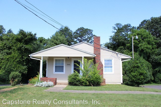 Building Photo - 1540 Ebert St