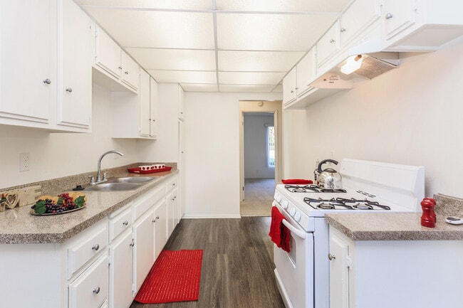 Building Photo - Camino Pueblo and El Rancho Apartment Homes