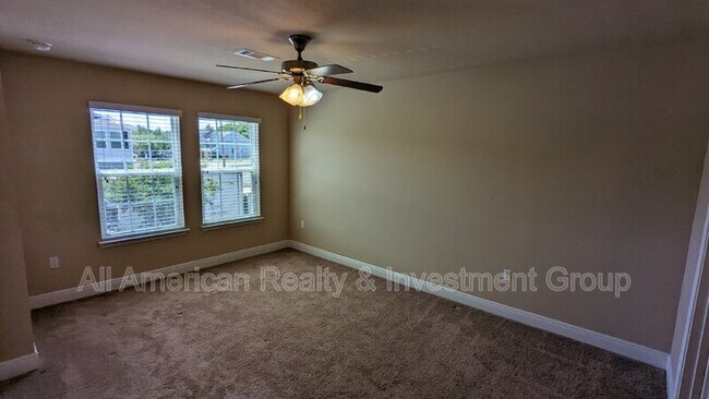 Building Photo - 112 Iron Horse Dr E