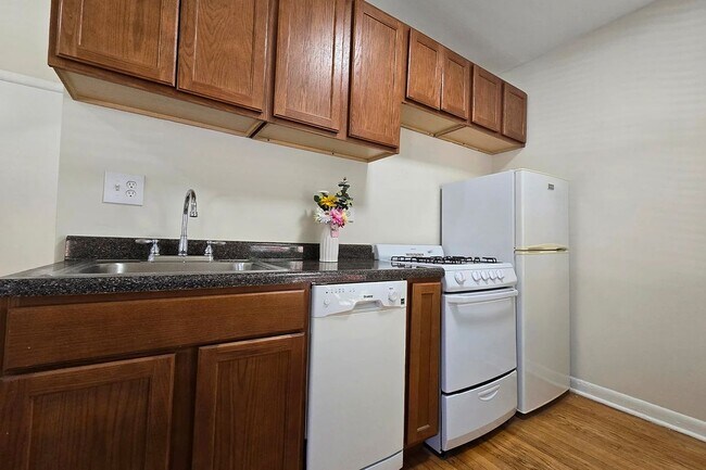 Foto del edificio - 917 W Waveland Ave