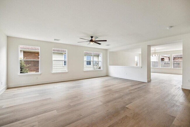 Foto del edificio - 4402 Twisting Pine Ct