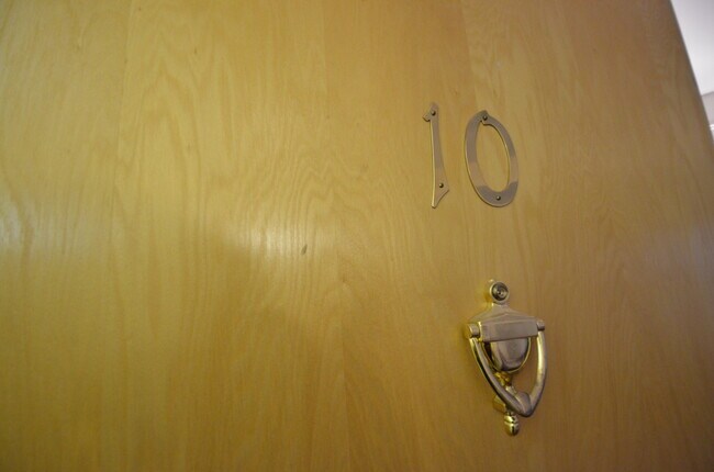 Foto del edificio - 79 Westland Ave