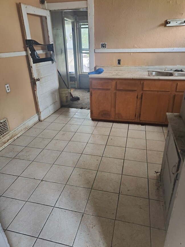 Building Photo - **NO BANK NEEDED- Seller will finance OWN YOUR DREAM HOME NOW