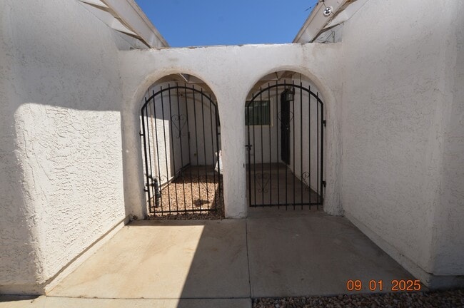 Building Photo - 3744 Riano Cir