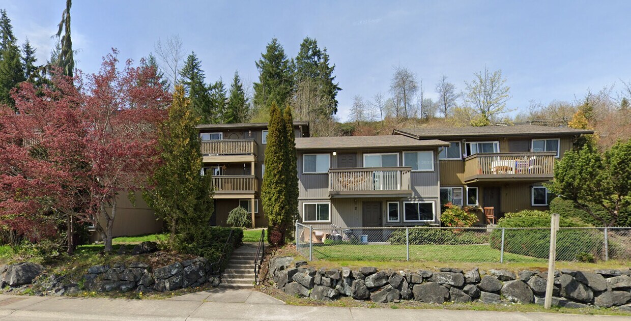 Primary Photo - Mashell Ave. S. Apartments