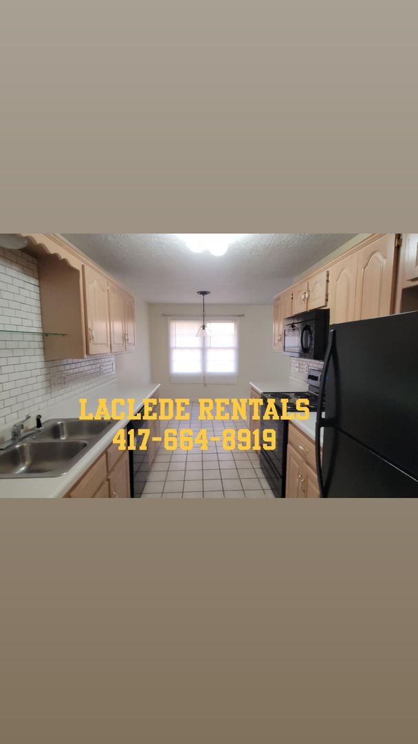 Foto del edificio - 2 BED 2 BATH DUPLEX FOR RENT