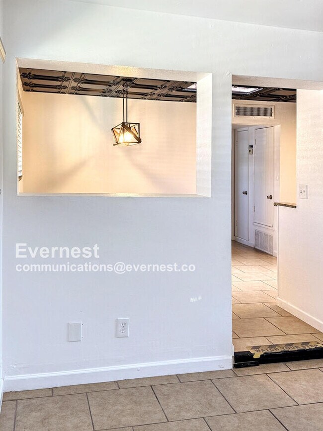 Foto del edificio - 1625 W Buckeye Ln