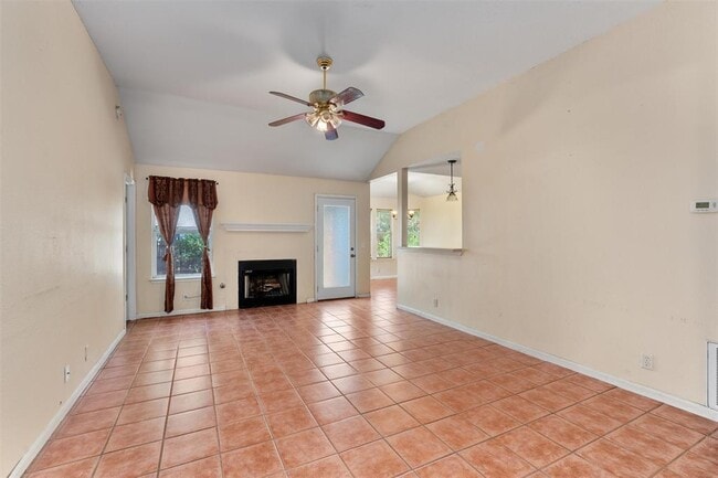 Foto del edificio - 14603 Fitzgibbon Dr