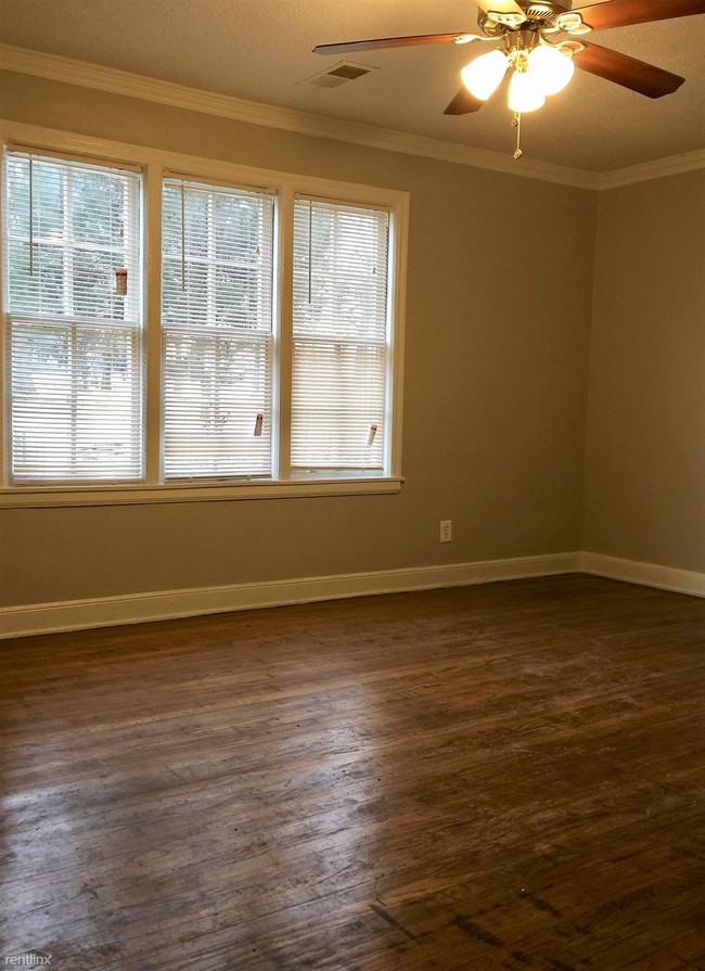 Building Photo - 3 br, 1 bath House - 1021 Getwell Rd