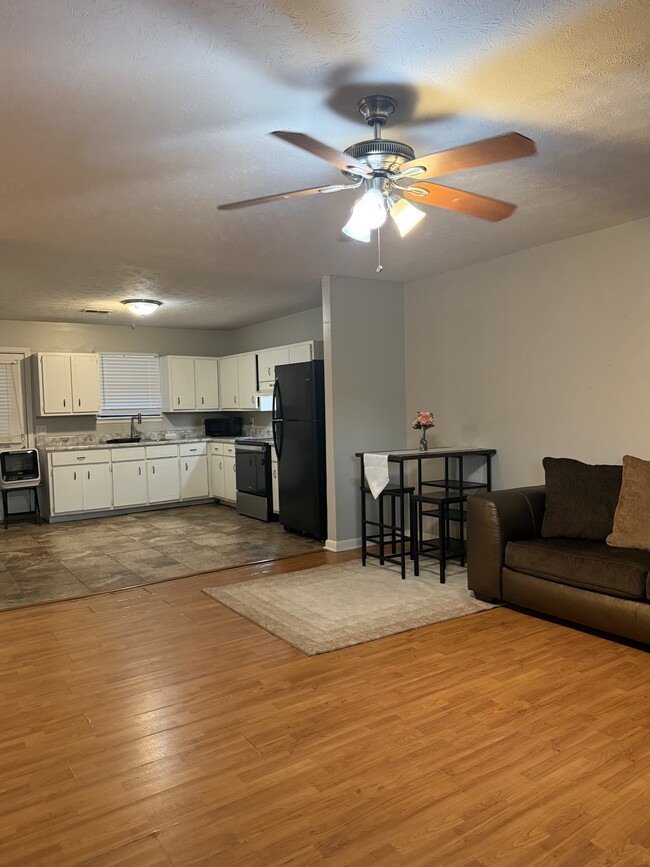 Foto del edificio - 11 Oak St