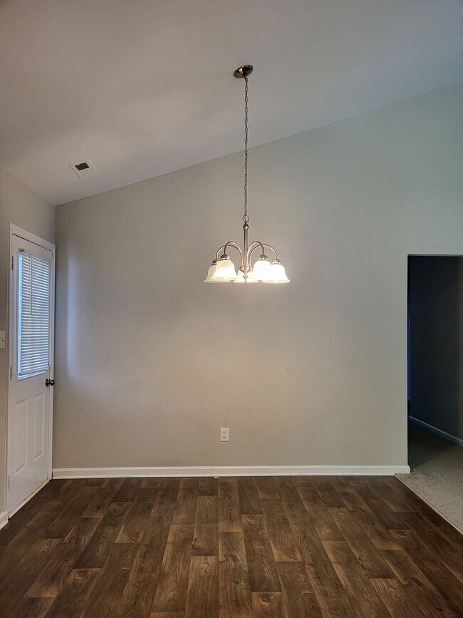 Foto del edificio - 3 bedroom Ranch