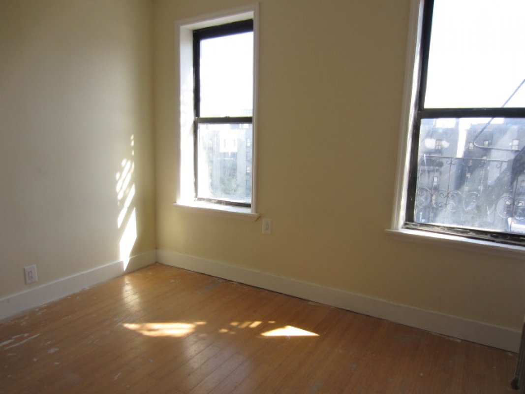 Primary Photo - 145 W 145th St