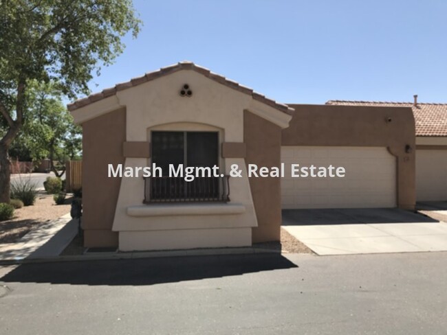 Building Photo - Beautiful 3 bedroom home in Mesa in a gate...