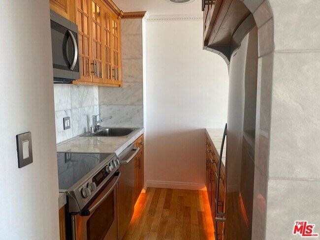 Building Photo - 201 Ocean Ave Ext