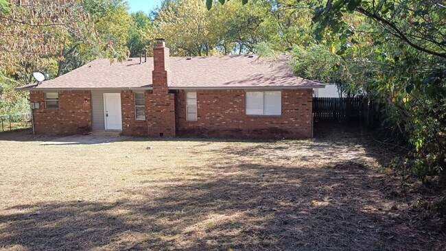 Foto del edificio - 4408 S Cypress Ave