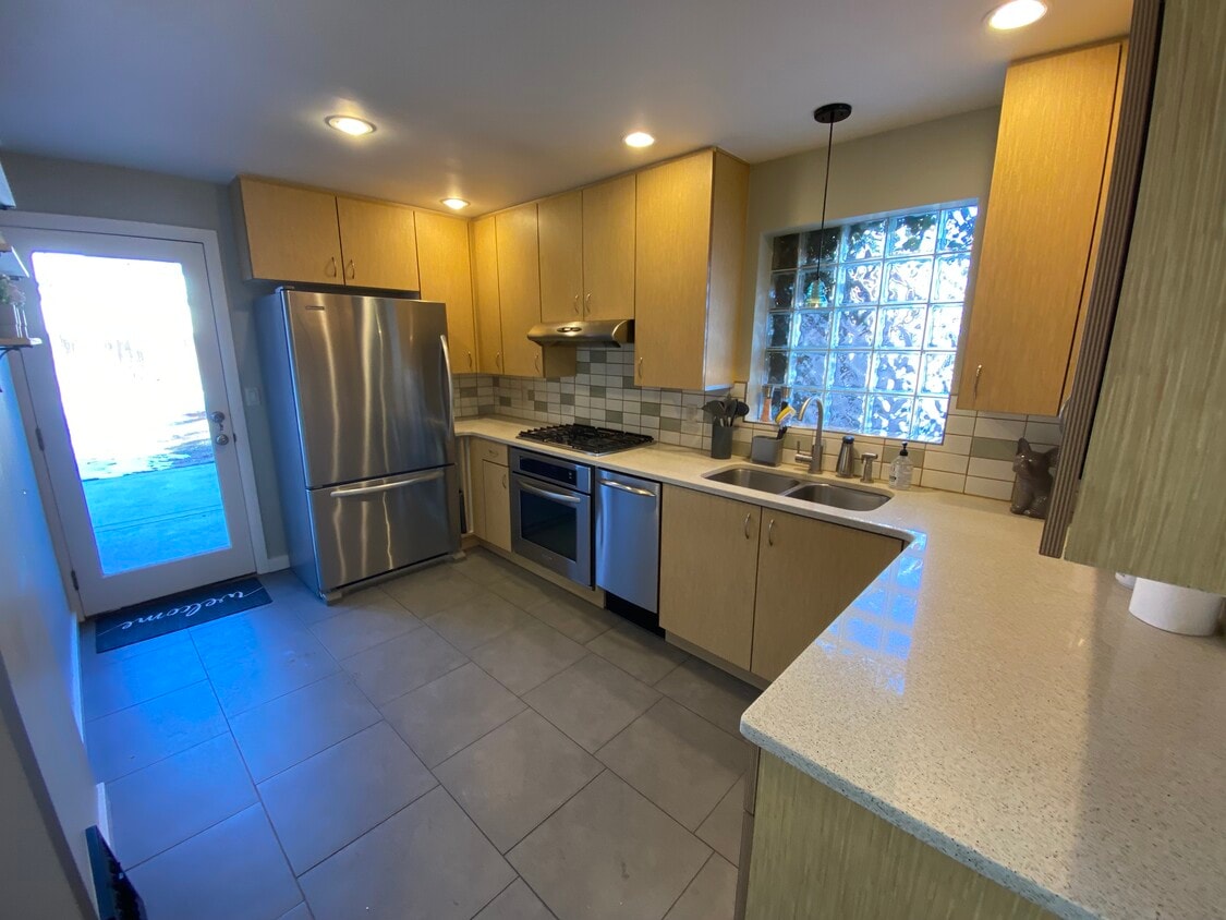 Photo - 989 Krameria St (Denver, CO)