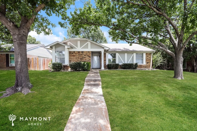 Building Photo - 2114 High Bluff Dr