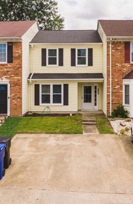 Building Photo - 1528 Jameson Dr