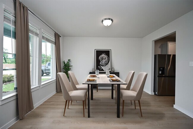 Foto del edificio - 33019 School Hl Rd