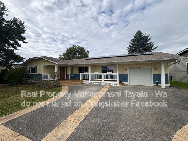 Foto del edificio - 8252 Cowichan Rd