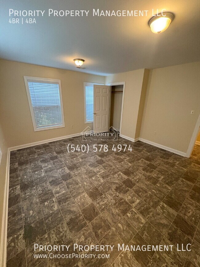 Building Photo - 141 Flora Vista Ln