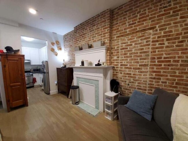 Foto del edificio - 1 bedroom in BROOKLYN NY 11216