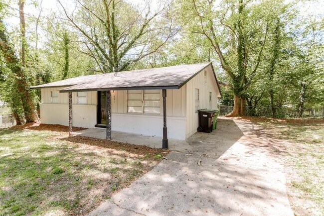 Building Photo - 881 Wright Dr