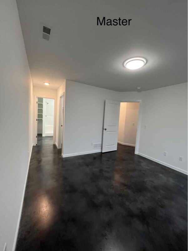 Building Photo - 416 W Hanson St
