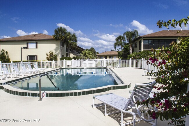 Building Photo - 325 S Banana River Blvd