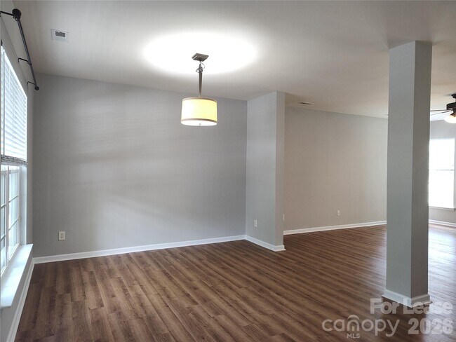 Building Photo - 16121 Long Talon Way
