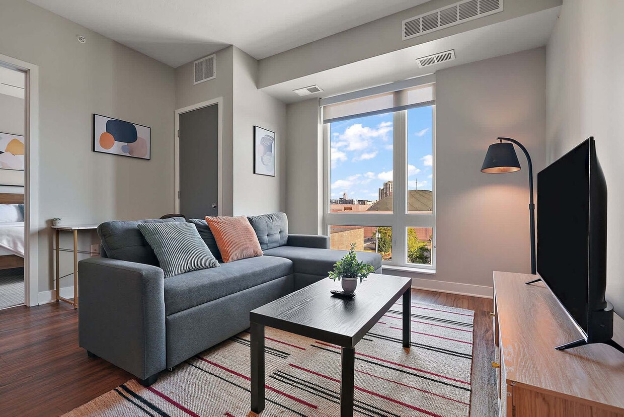 Foto principal - 1410 Nicollet Ave