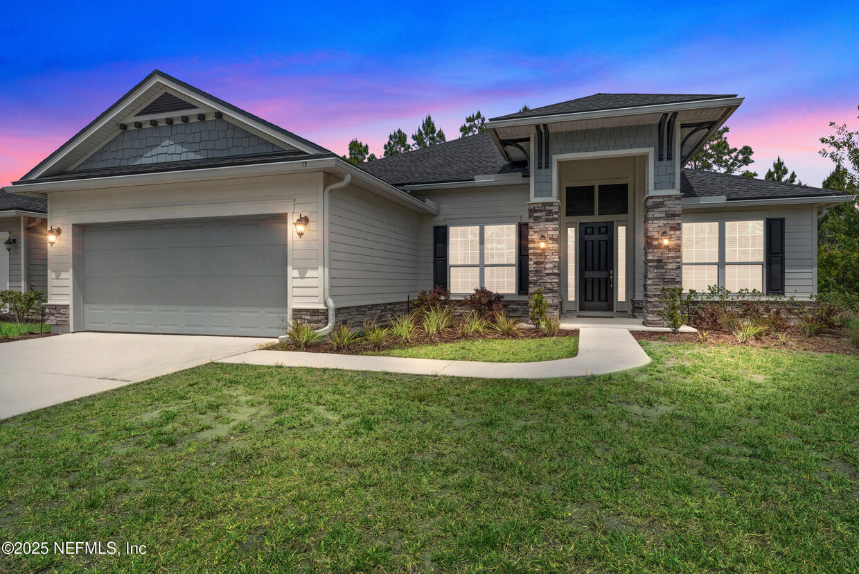 Foto principal - 127 Ashley Lake Ct