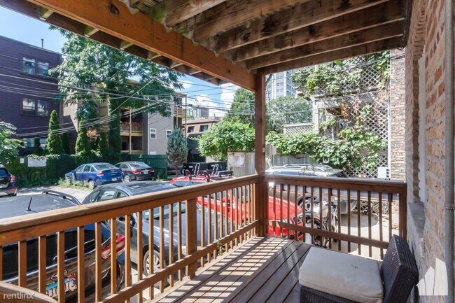 Foto del edificio - 3 br, 3 bath Condo - 845 W Lawrence Ave
