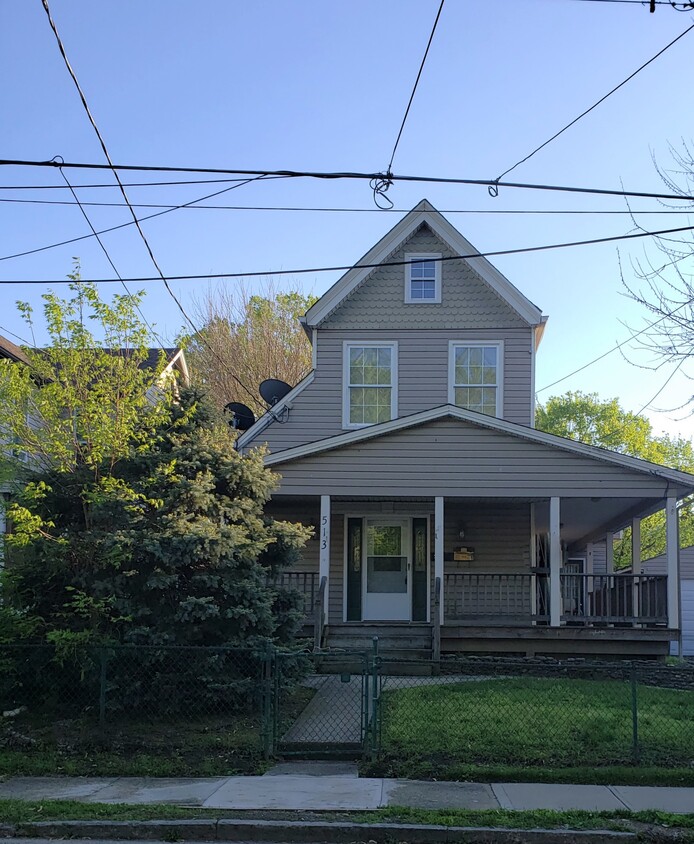 513 Oak St, Elmwood Place, OH 45216 Townhome Rentals in Elmwood Place