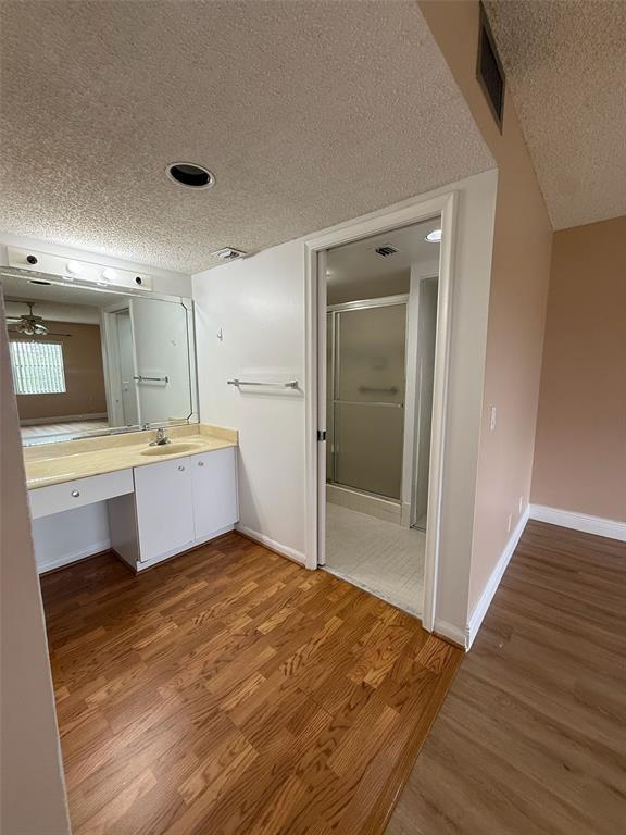 Foto del edificio - 1300 SW 125th Ave