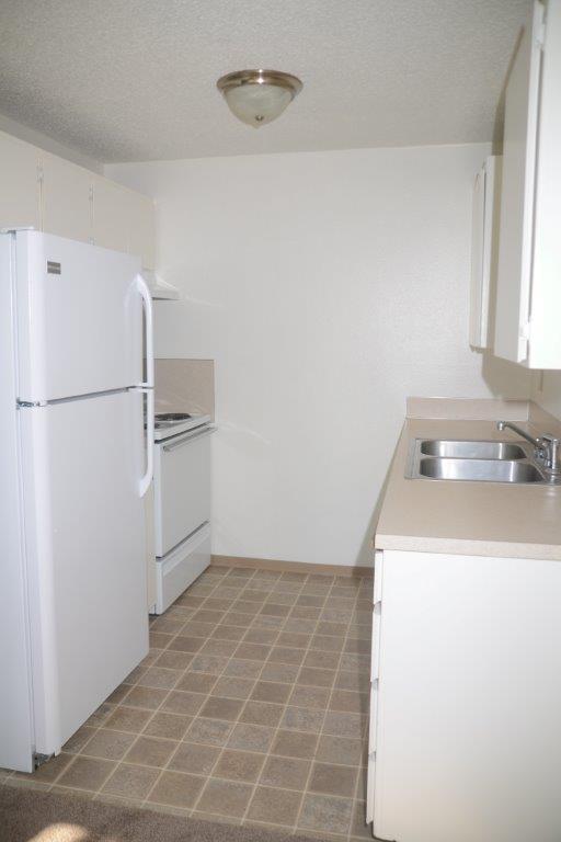 Kitchen - 7812 59th Ave W