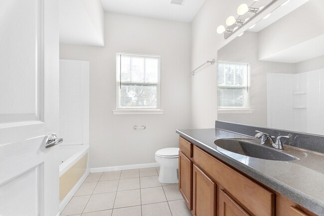 Foto del edificio - 2885-2885 5th St