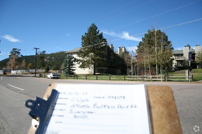 Foto del edificio - 29656 Buffalo Park Rd