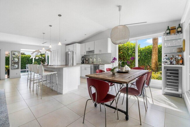 Foto del edificio - 2320 Las Casitas Dr