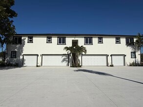 Building Photo - 1112 White Pine Dr