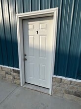 Building Photo - 400 E James Dr