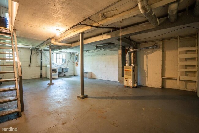 Foto del edificio - 4 br, 1 bath Townhome - 202 Gilliland Avenue