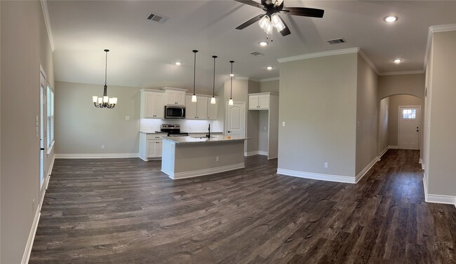 Building Photo - 708 Ransom Wy