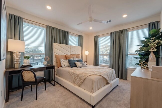 Building Photo - Move In Without the Extra Costs!