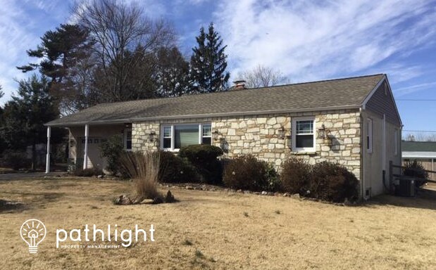 Foto principal - 16 N Eastview Ave, Feasterville-Trevose, P...