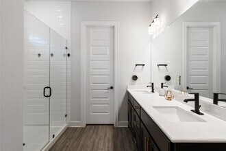 Building Photo - 4504 Cool Gray Cv
