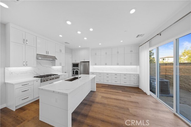 Building Photo - 120 Pin Ln