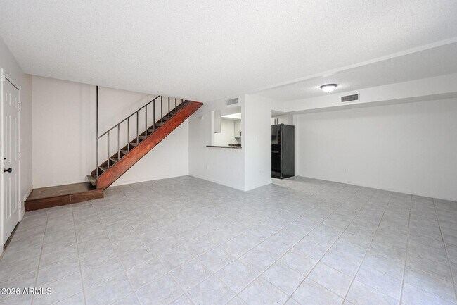 Foto del edificio - 17032 N 16th Dr