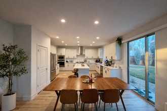 Building Photo - 3319 W Good Ave