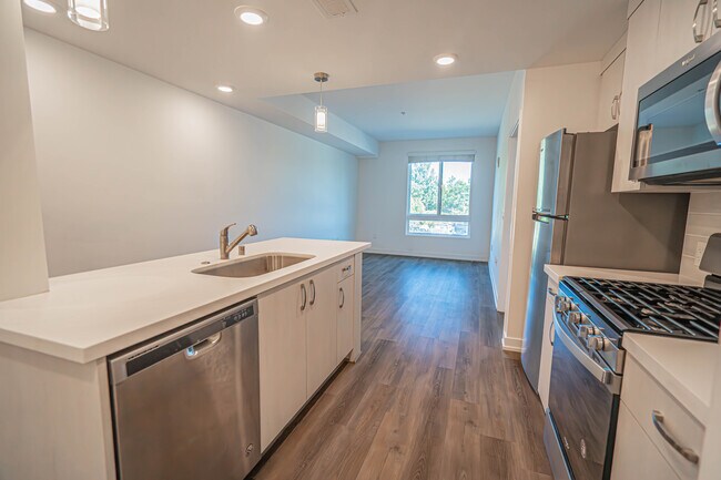 Foto del edificio - Monticello Apartment Homes